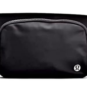 New Lululemon Athletica Everywhere Belt Bag